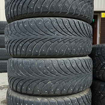 Шины R16 205 55 16 Goodyear 5-6 мм 4 шт.
