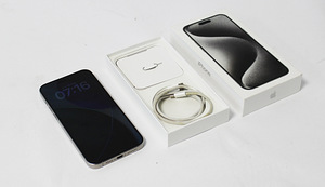 Телефон iPhone 15 Pro Max 256GB 6,7-дюймовый титан (2 фото из 3)