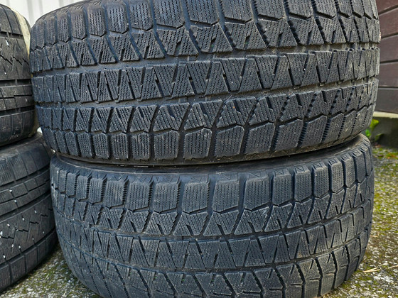 Шины R18 245 40 18 Bridgestone 6 мм 2 шт.