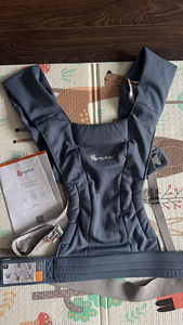 Ergobaby Embrace beebikandekott (alates 3.2 kg) (1 foto / 6)
