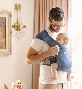 Ergobaby Embrace beebikandekott (alates 3.2 kg) (4 foto / 6)