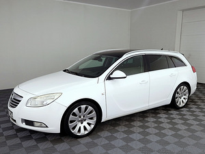 Opel Insignia Cosmo ATM 2.0 CDTi 118kW (2 фото из 8)