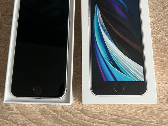 iPhone SE 2020 white 64gb