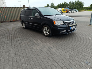 Lancia Voyager 2.8crd 2012a (2 foto / 14)