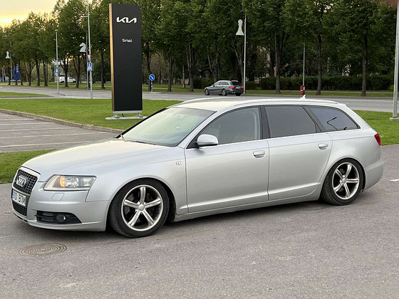 AUDI A6 AVANT