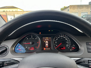 AUDI A6 AVANT (9 фото из 11)