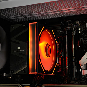 Mänguarvuti / AMD Ryzen 7 7800X3D + RX 9060 XT 16GB (3 foto / 8)