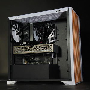 Mänguarvuti / AMD Ryzen 7 7800X3D + RX 9060 XT 16GB (7 foto / 8)