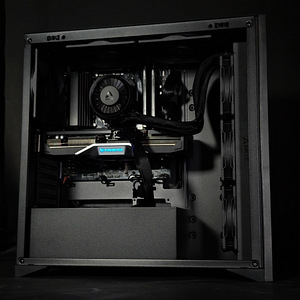 Игровой компьютер "Syncro" / Ryzen 7 7800X3D + RX 9070 XT 16GB (2 фото из 4)