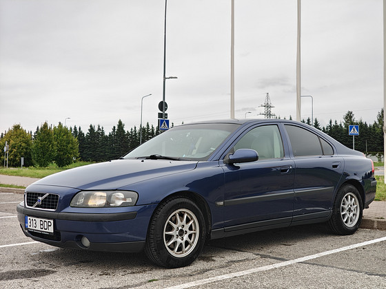 VOLVO S60 2,4D