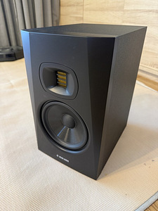 Adam Audio T7V stuudiomonitorid (2tk) (1 foto / 1)