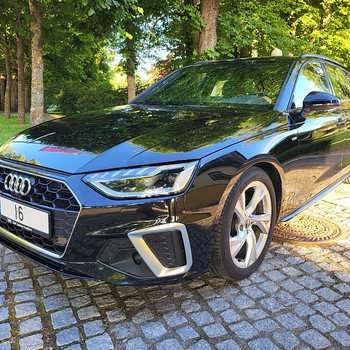 Audi A4 S line 2.0 TFSI 2023