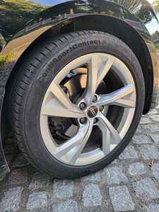 Audi A4 S line 2.0 TFSI 2023 (15 фото из 15)