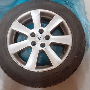 Komplekt: veljed R17 (5x114.3), rehvid 215/60 R17