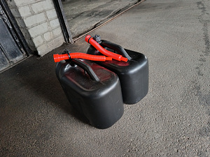 Kanister 20l 2tk (2 foto / 2)