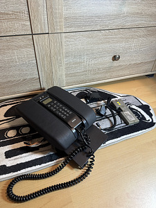 BMW E39 must käetugi pod telefon+telefon+kontroller (1 foto / 7)