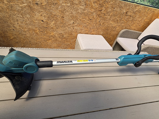 Makita DUR181Z 18V