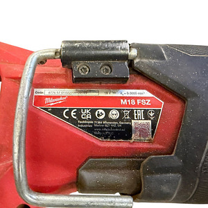 Аккумуляторная сабельная пила Milwaukee F18 FSZ + Аку 4.0Ач (3 фото из 4)