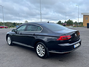 Volkswagen Passat (2 фото из 6)