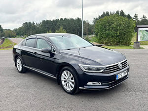 Volkswagen Passat (5 фото из 6)