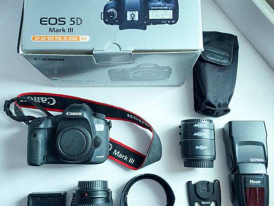 Canon EOS 5D Mark III + 24-105mm L + комплект. Пробег 23 355