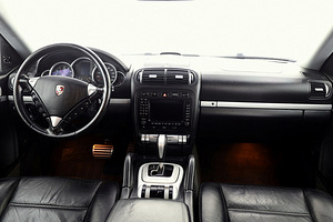 Porsche Cayenne S Luxury ATM 4.5 250kW (5 фото из 7)