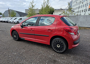 Peugeot 207 Facelift 1.4 70kW (4 фото из 6)