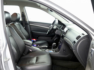 Chevrolet Epica Luxury ATM 2.0 VCDi 110kW (6 фото из 7)
