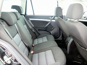 Skoda Octavia Comfortline 2.0 TDI 103kW (7 фото из 7)