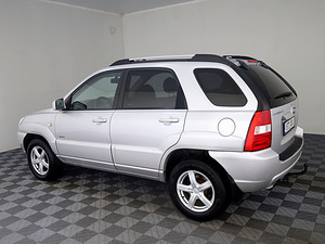 Kia Sportage Active 4x4 ATM 2.0 CRDi 83kW (4 фото из 8)