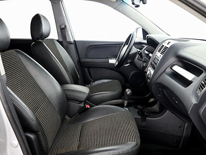 Kia Sportage Active 4x4 ATM 2.0 CRDi 83kW (6 фото из 8)