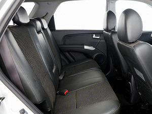 Kia Sportage Active 4x4 ATM 2.0 CRDi 83kW (7 фото из 8)
