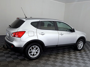 Nissan Qashqai Comfort LPG ATM 2.0 104kW (3 фото из 8)