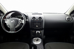 Nissan Qashqai Comfort LPG ATM 2.0 104kW (5 фото из 8)