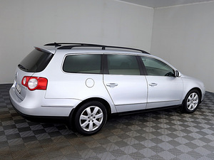 Volkswagen Passat Comfortline Facelift ATM 2.0 TDI 103kW (3 фото из 7)
