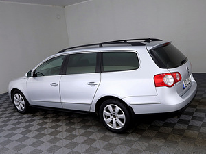 Volkswagen Passat Comfortline Facelift ATM 2.0 TDI 103kW (4 фото из 7)
