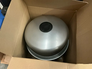 Bosch päikesekollektorite ja boileriga komplekt (5 foto / 8)