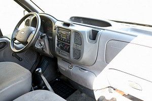 Ford Transit Passenger 2.0 TDCi 63kW (5 фото из 8)