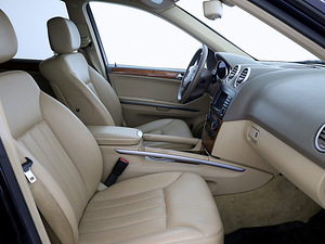 Mercedes-Benz ML 350 Luxury ATM 3.5 200kW (6 фото из 7)