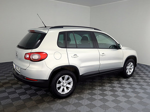 Volkswagen Tiguan Highline 4x4 ATM 2.0 125kW (3 фото из 8)