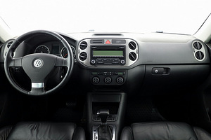 Volkswagen Tiguan Highline 4x4 ATM 2.0 125kW (5 фото из 8)
