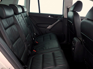 Volkswagen Tiguan Highline 4x4 ATM 2.0 125kW (7 фото из 8)