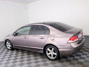 Honda Civic Elegance Facelift LPG ATM 1.8 103kW (4 фото из 7)