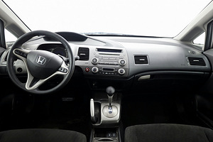 Honda Civic Elegance Facelift LPG ATM 1.8 103kW (5 фото из 7)