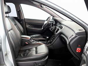 Peugeot 607 Luxury Facelift ATM 2.7 HDi 150kW (6 фото из 8)