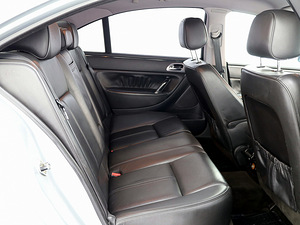 Peugeot 607 Luxury Facelift ATM 2.7 HDi 150kW (7 фото из 8)
