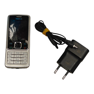 Телефон Nokia 6300 (RM-217) + Зарядка (1 фото из 5)