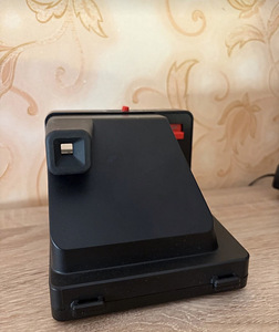 Polaroid OneStep+ (i-Type) — в очень хорошем состоянии, продаётся Polaroid (3 фото из 3)
