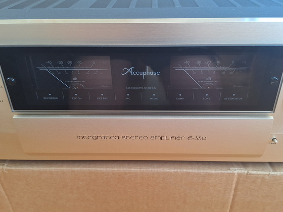 Accuphase E-350