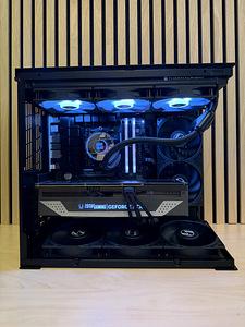 Ryzen 7 7700X | 16GB DDR5 | RTX 3080 | 1TB M.2 SSD (3 foto / 5)